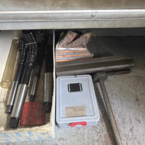 Werkstattschrank (mit Inhalt) – Bild 6