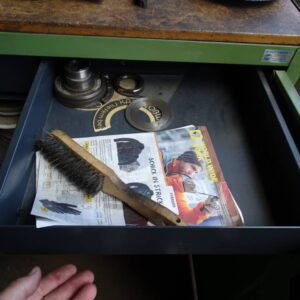 Werkstattschrank (mit Inhalt) – Bild 4