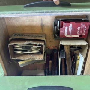 Doppel-Werkbank, Schraubstock (mit Inhalt, ohne Elektrowerkzeuge) – Bild 3