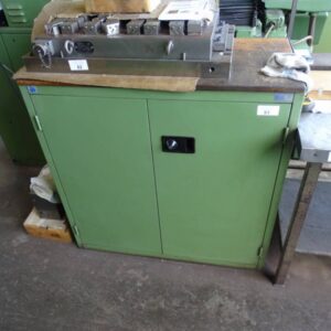 Werkstattschrank (mit Inhalt) – Bild 1