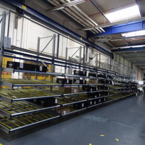 Kommissionierregal mit Rollenbahnen – Bild 1