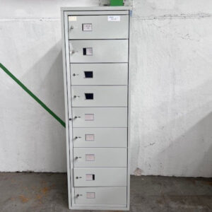 Metallschrank – Bild 1