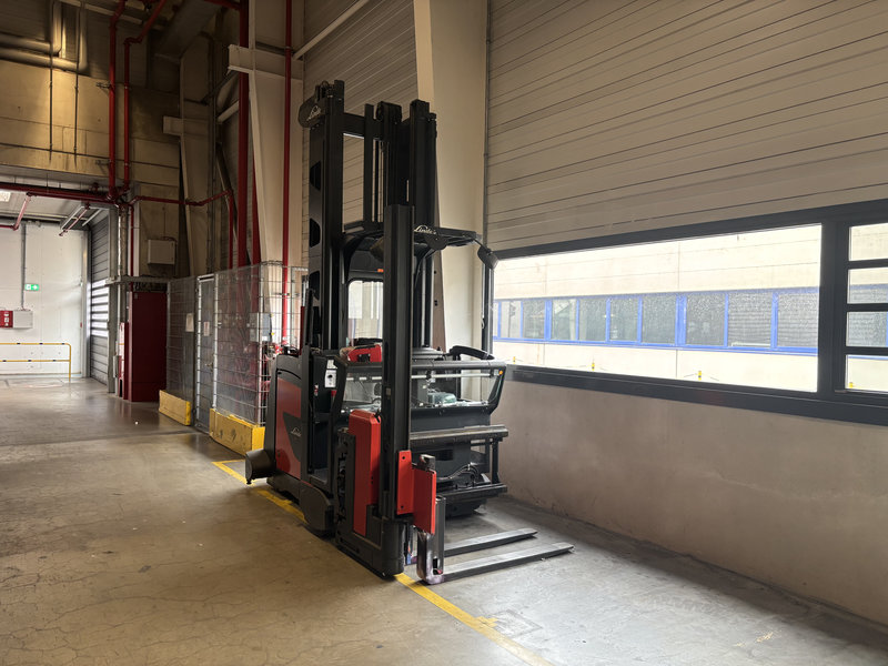 LINDE  K Hochregal- / Schmalgangstapler