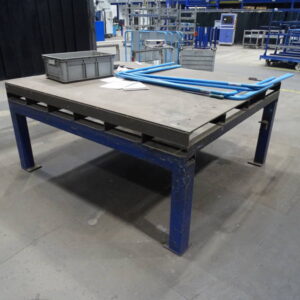 Schweiß- und Richttisch – Bild 1