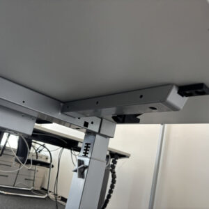 STEELCASE Activa Lift 2 elektrisch höhenverstellbarer Schreibtisch, 160 x 80 – Bild 7