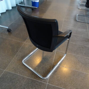 KÖNIG & NEURATH Freischwinger Bepsrechungsstuhl Besucherstuhl nicht stapelbar – Bild 4