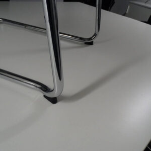 RESERVIERT! KÖNIG & NEURATH Freischwinger Bepsrechungsstuhl Besucherstuhl stapelbar – Bild 8