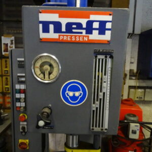 NEFF THS4 Hydraulikpresse – Bild 2