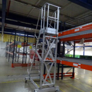 GÜNZBURGER STEIGTECHNIK mobile Alu-Podestleiter – Bild 1