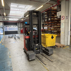 LINDE UFS2000 TVFRE680  Elektro-Schubmaststapler, Vierwegsrtapler – Bild 1