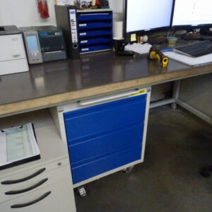 Arbeitstisch – Bild 3