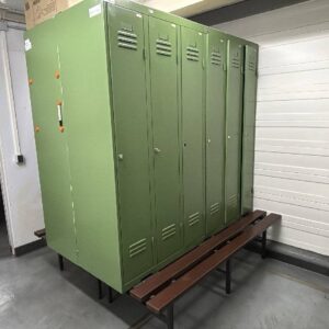 ,Dick Metallkleiderspind – Bild 1