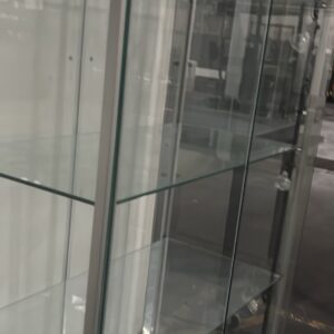 ,Vitrinenschrank beleuchtet – Bild 6