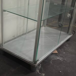 ,Vitrinenschrank beleuchtet – Bild 7