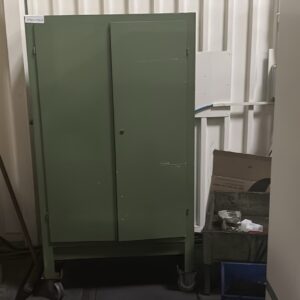 ,Werkstattschrank mit Rollen – Bild 1