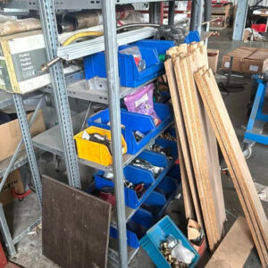 Kleinteileregal mit Sichtlagerboxen – Bild 4